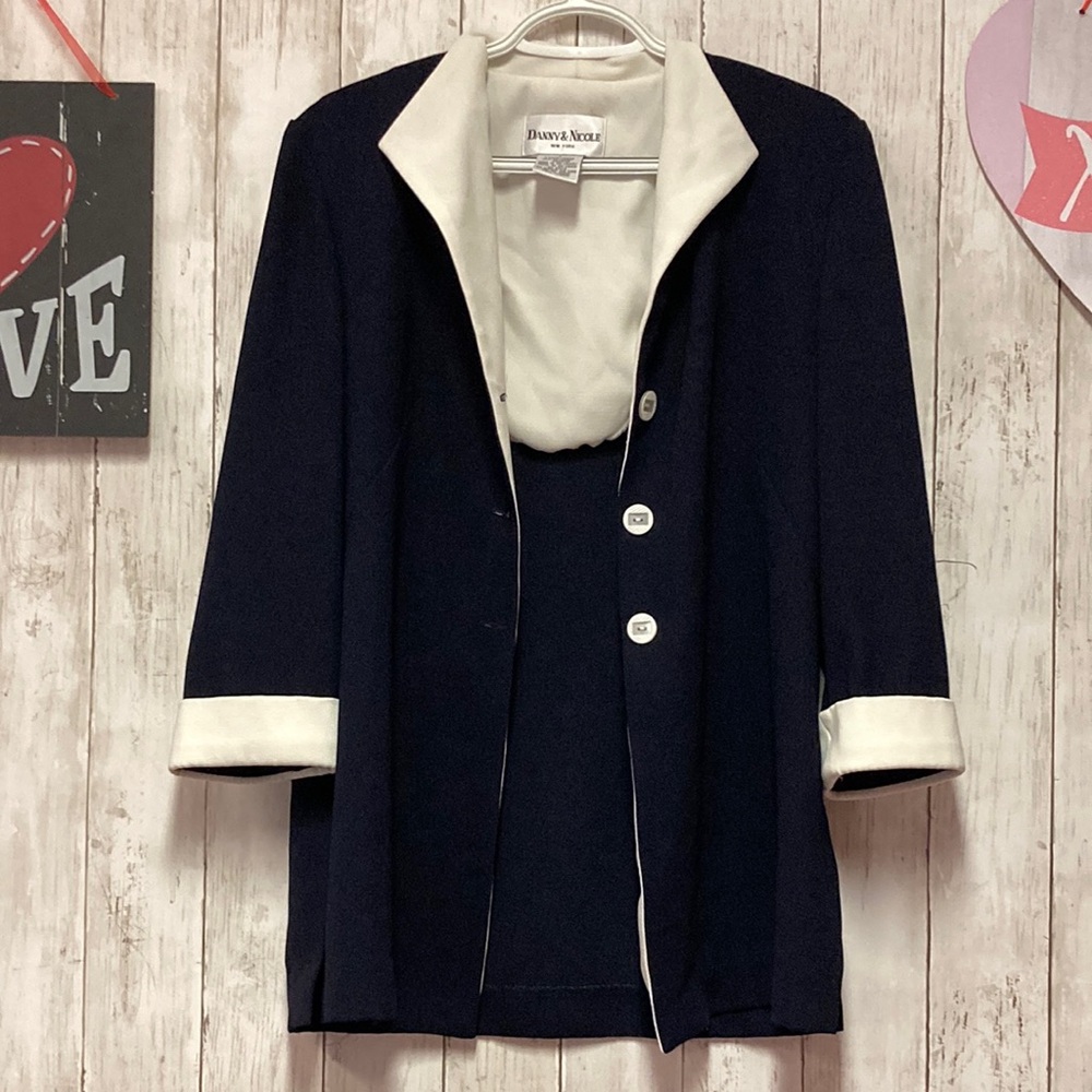 DANNY & NICOLE Women's Navy and White Blazer Size 6